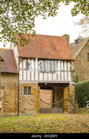 Das torhaus an Ashby Manor House, wo das Schießpulver Plotter met der Explosion im Parlament im Jahre 1605 zu planen Stockfoto