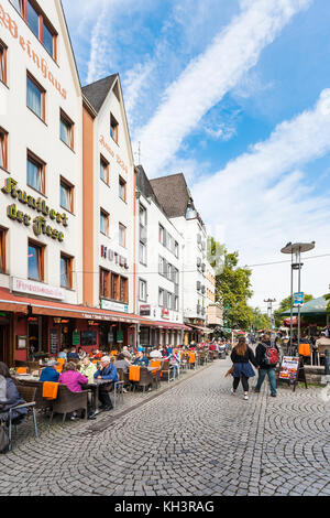 Köln, Deutschland - 17. September 2017: Touristen am Bollwerk Promenade in Köln Stadt Köln ist vierte bewohnten Stadt in Deutschland, es w befindet. Stockfoto