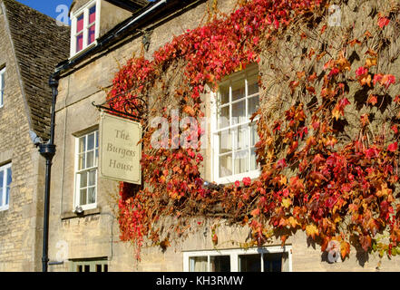 Northleach, eine klassische Cotswold Village in Gloucestershire England UK die BurgessHouse Stockfoto