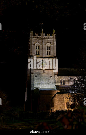 Winter Szenen bei Nacht rund um den Kai Christchurch Dorset uk ein beliebtes Urlaubsziel Stockfoto