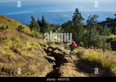 Mount Rinjani auf Lombok Indonesien weg nach unten Stockfoto