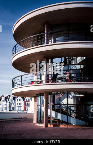 BEXHILL-on-Sea, East Sussex/UK - Januar 11: De La Warr Pavilion in Bexhill-On-Sea am 11. Januar 2009. Nicht identifizierte Personen Stockfoto