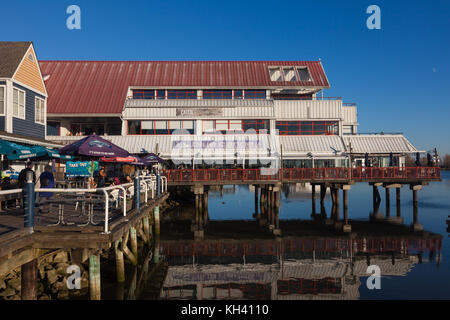 Restaurant auf pilings über den Fraser River in steveston, Vancouver, Kanada Stockfoto