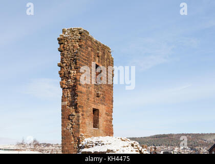 Die Ansicht schloss nach Penrith und darüber hinaus zu Beacon Hill in Penrith, Cumbria in England Nord an einem Wintermorgen. Stockfoto