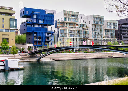 Moderne Aprtment Gebäude entlang der Saone Canal, Zusammenfluss Bezirk Lyon, Frankreich Stockfoto