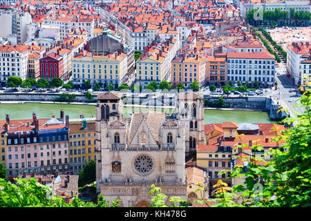 Kathedrale Saint Jean Baptiste Blick vom Hügel Fourviere, Lyon, Frankreich Stockfoto