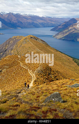 Wanderer auf dem Weg zu Ben Lomond über Queenstown. Stockfoto