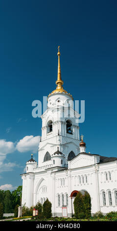 Der Glockenturm der Kathedrale 1352 in Wladimir, Russland 1352 Kathedrale in Wladimir (Kathedrale) verwendet eine Mutter Kirche von mir zu werden. Stockfoto