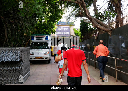 Charni Straße Bahnhof, Mumbai, Maharashtra, Indien, Asien Stockfoto