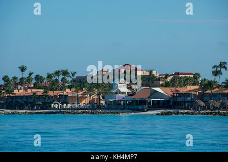 Karibik, Leeward Islands, Aruba (Teil der ABC-Inseln), Oranjestad. Blick auf die Küste von Aruba. Stockfoto