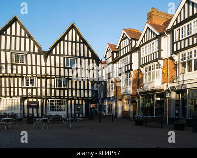 Nat West Bank in ein schwarz-weißes Gebäude Marktplatz Bridge Street Evesham Worcestershire England Großbritannien Stockfoto