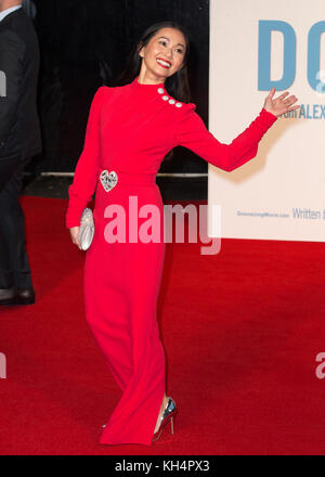 Die Gala-Vorführung der BFI LFF-Patrons von "Downsizing" fand am Odeon Leicester Square statt - Ankünfte mit: Hong Chau Where: London, Vereinigtes Königreich Wann: 13 Oct 2017 Credit: Mario Mitsis/WENN.com Stockfoto