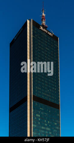 Warschau, Polen - November 2017. Goldene Terrassen, zlota 44 Wolkenkratzer, Türme, Intercontinental Hotel Warschau, Warschau Financial Center in Warschau Stockfoto