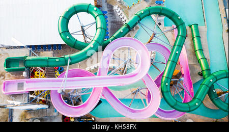 Water park Folien Luftaufnahme am Morgen mit keine Personen Stockfoto