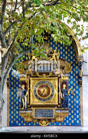 Paris, Frankreich. Die älteste Uhr in Paris (1370-2012) neu lackiert in der Tour de l'Horloge, die Conciergerie, Ile de la Cite Stockfoto