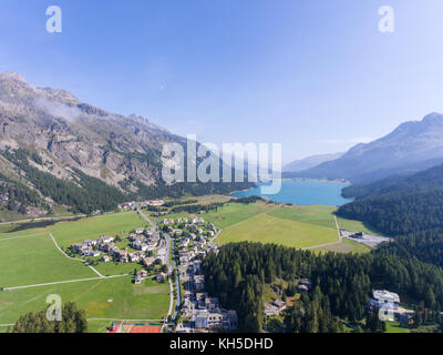 Alpine Village in den Schweizer Alpen, Sils Maria in der Nähe von Sankt Moritz Stockfoto