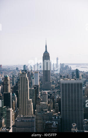 New York, USA - 26. August 2017: Panoramablick auf New York City. Mit 256 Wolkenkratzer in New York City den zweiten Platz in der Welt. Stockfoto