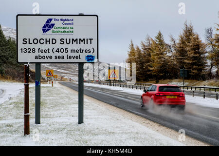 Slochd Gipfel mit den ersten Schnee des Winters 2017. Stockfoto