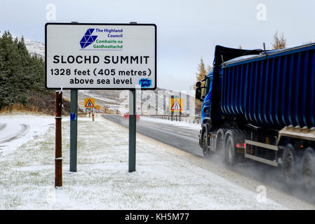 Slochd Gipfel mit den ersten Schnee des Winters 2017. Stockfoto