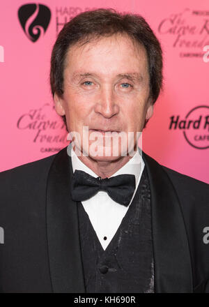 Celebrity PinkOctober Red Carpet Arrivals mit: Kenney Jones Wo: London, Großbritannien Wann: 13 Okt 2017 Credit: Phil Lewis/WENN.com Stockfoto