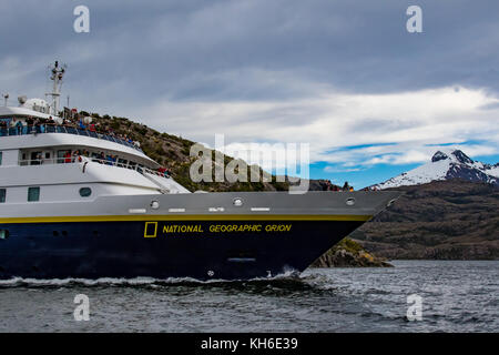 Der National Geographic Orion durch die Weißen verengt sich in der Nähe von Puerto Natales in Patagonien und der chilenischen Fjorde Stockfoto