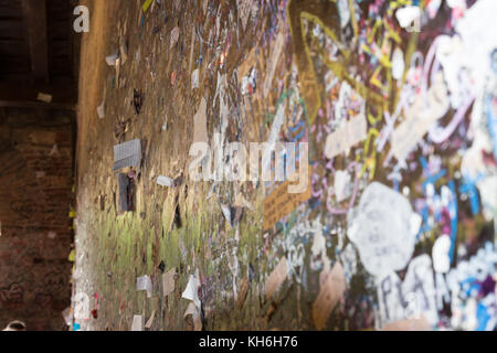 Liebhaber wünschen Wand an der berühmten Haus der Julia Stockfoto