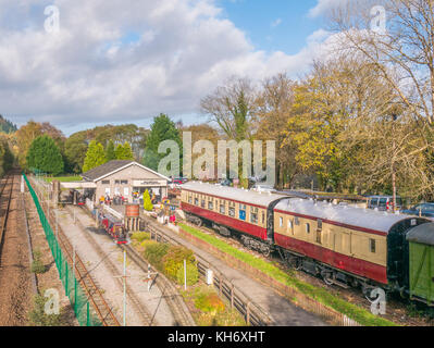 Conwy Valley ssingle track Railway im Dorf Betws-y-coed, Wales. Stockfoto