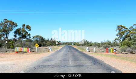 Name Schild am Eingang von Lightning Ridge, New South Wales, NSW, Australien Stockfoto