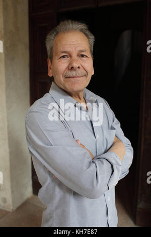 Porträt von Faraj Bayrakdar (Bayraqdar) (Dichter) 09/2017 ©Basso CANNARSA/Opalea Stockfoto