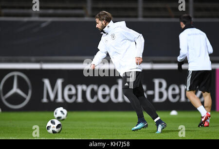 Marvin Plattenhardt (Deutschland). GES./ Fussball/ DFB-Training, Köln, 13.11.2017 Fußball / Fußball: Training / Prägnanz der deutschen Nationalmannschaft, Köln, 13. November 2017 |Einsatz weltweit Stockfoto