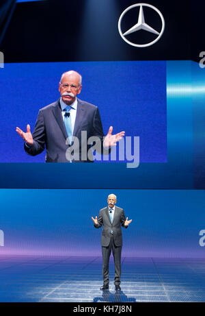 Frankfurt, Deutschland. September 2013. Frankfurt, Deutschland - 13. September 2013: IAA Frankfurt Motor Show mit Daimler CEO Prof. Dr. Dieter Zetsche, Mercedes Benz | Nutzung weltweit Credit: dpa/Alamy Live News Stockfoto