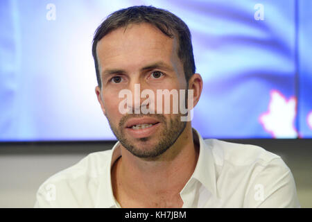 Der tschechische Tennisstar Radek Stepanek, zweifacher Davis Cup-Sieger, beendete seine Karriere heute im Alter von 38 Jahren, am Dienstag, den 14. November 2017. Stepanek ist ein ehemaliger achtbester Tennisspieler der Welt und Bronzemedaillengewinner im gemischten Doppel der Olympischen Spiele 2016 in Rio de Janeiro. 2006 stieg er ins Viertelfinale von Wimbledon auf. Insgesamt gewann er fünf ATP-Titel. Im Doppel gewann er zwei Grand-Slam-Turniere. Zusammen mit dem indischen Leander Paes gewann er die Australian Open 2012 und die US Open 2013. Stepanek, geboren in Karvina, Nordmähren, trug zu den beiden Siegen der Tschechischen Republik bei Stockfoto