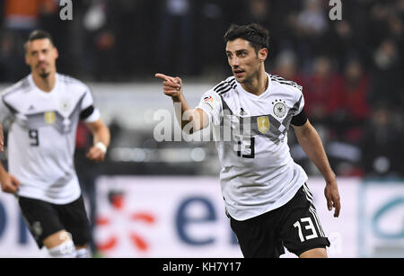 Jubilation ueber das Tor zum 2:2 durch Torschuetze Lars Stindl (Deutschland). GES./ Fussball/ Freundschaftsspiel: Deutschland - Frankreich, 14.11.2017 Fußball / Fußball: Freundschaftsspiel: Deutschland gegen Frankreich, Köln, 14. November 2017 |Nutzung weltweit Stockfoto