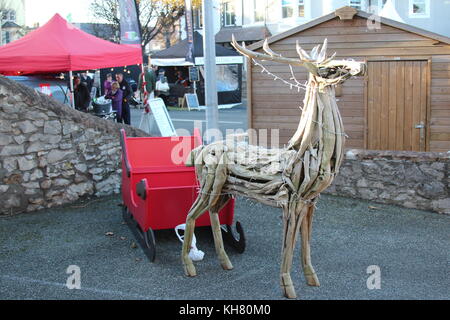 LLandudno, Wales, UK. 16 Nov, 2017. Llandudno Christmas Fayre heute geöffnet, keine madoc-Straße, das Wetter war kalt, aber die Sonne Quelle: Mike Clarke/Alamy leben Nachrichten Stockfoto