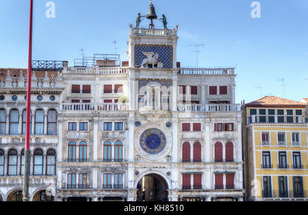 Italien, Venetien, Venedig, Uhrturm auf dem Markusplatz Stockfoto