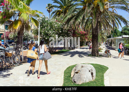 Italien, Marche, San Benedetto del Tronto, der Promenade Stockfoto