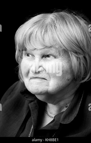 Fotograf Jane Bown (13. März 1925 - 21. Dezember 2014), B&W portrait Stockfoto