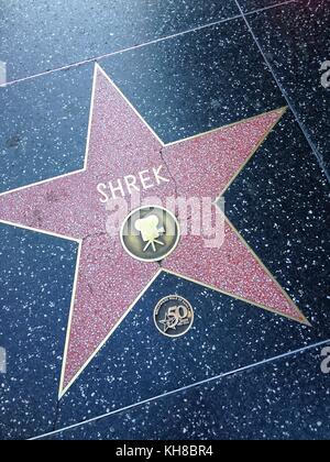 Hollywood, Kalifornien - 26. Juli 2017: Shrek Hollywood Walk of Fame Star am 26. Juli 2017 in Hollywood, CA. Shrek ist ein US-amerikanischer Computer-animierter Star aus dem Jahr 2001 Stockfoto