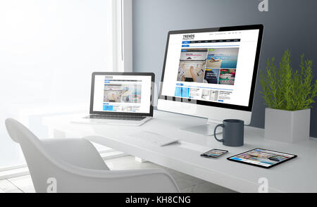 3D-Rendering des Desktops mit allen Geräten, die eine coole Design-Magazin-Website zeigen. Alle Bildschirmgrafiken sind zusammengesetzt. Stockfoto