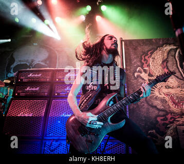 Die amerikanische Heavy Metal Band Black Label Society gibt ein Live-Konzert im Rockefeller in Oslo. Hier ist Gitarrist und Musiker Dario Lorina live auf der Bühne zu sehen. Norwegen, 03/03 2015. Stockfoto