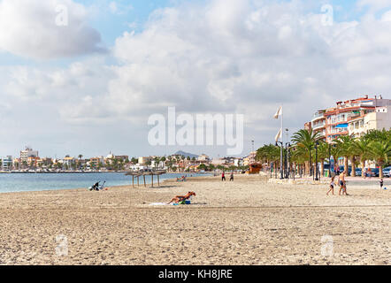 San Pedro del Pinatar, Spanien - 23. November 2017: San Pedro del Pinatar Strand, touristischen Zentrum der Costa Calida. Spanien Stockfoto