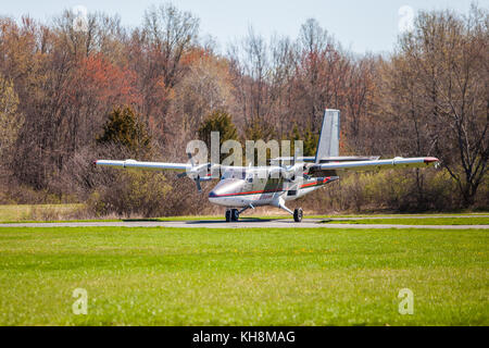 Kleines Flugzeug bereit zu fliegen Stockfoto