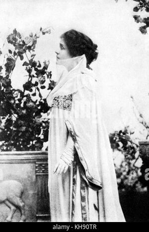 Eleonora Duse in Francesca da Rimini - tragisch Spielen von Gabriele d'Annunzi (1901). Rolle erstellt für die duse. ED: italienische Schauspielerin, 1858 - 1924. GA: Italienische Schriftsteller und Dramatiker, 12. März 1863 - 1. März 1938. Francesca da Rimini oder Francesca da Polenta - ursprünglich Tochter von Guido da Polenta, Herr von Ravenna und Inspiration für Zeichen in Dantes Göttlicher Komödie, 1255 - 1285. Stockfoto