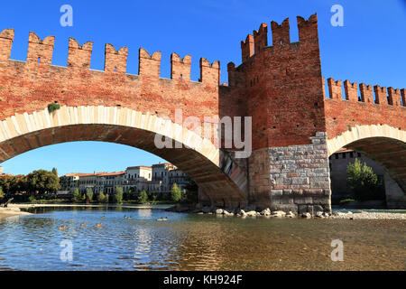 Verona, Ponte di Castel Vecchio Brücke (Scaliger Brücke) Stockfoto