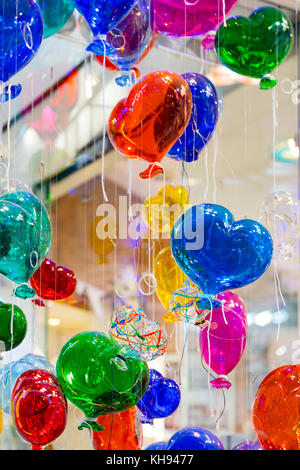 Bunte Luftballons aus venezianischem Muranoglas Stockfoto