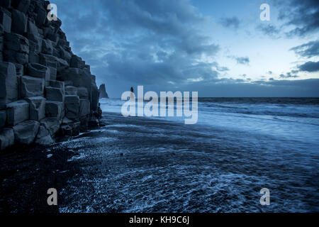 Schwarzer Strand Reynisfjara an der Südküste Islands Stockfoto