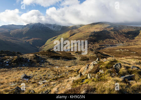 Die Aussicht von Sheffield Hecht in Richtung Helvellyn, Catstye Cam und den Berg Heben, Lake District, Cumbria GROSSBRITANNIEN. Stockfoto