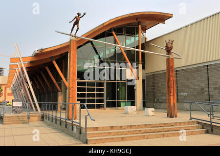 Das Konzept der Schöpfung Skulptur, Rotary Center für die Künste, City Art Trail, Kelowna Stadt, Okanagan Valley, British Columbia, Kanada. Stockfoto