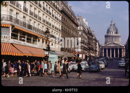 Street Scene und Pantheon, Rue Soufflot, Paris, Frankreich, 1963 Stockfoto