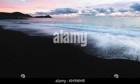 Sonnenuntergang des Ligurischen Meer, Golf von Tigullio, Lavagna, Genua Stockfoto